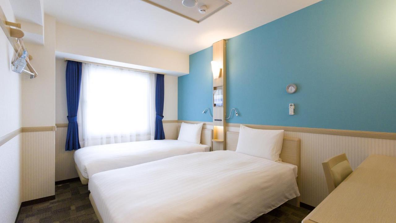 Toyoko Inn Kashiwa-Eki Higashi-Guchi Exterior foto